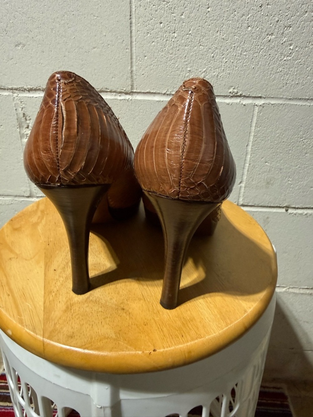 Brown Women's Textured Leather Pumps - Picture 4 of 5